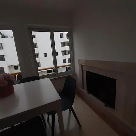 Luxury Flat In Apartment