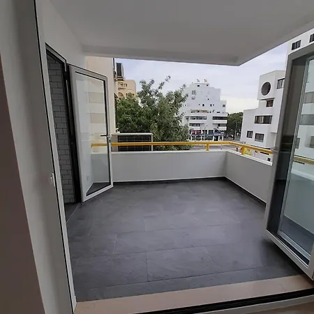 Luxury Flat In Apartment Quarteira