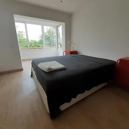 Apartment Luxury Flat In Quarteira