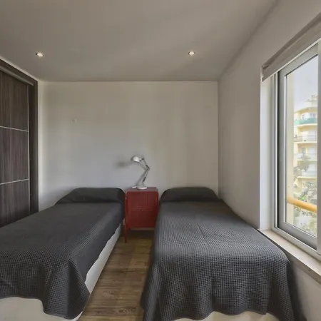 Apartment Luxury Flat In Quarteira